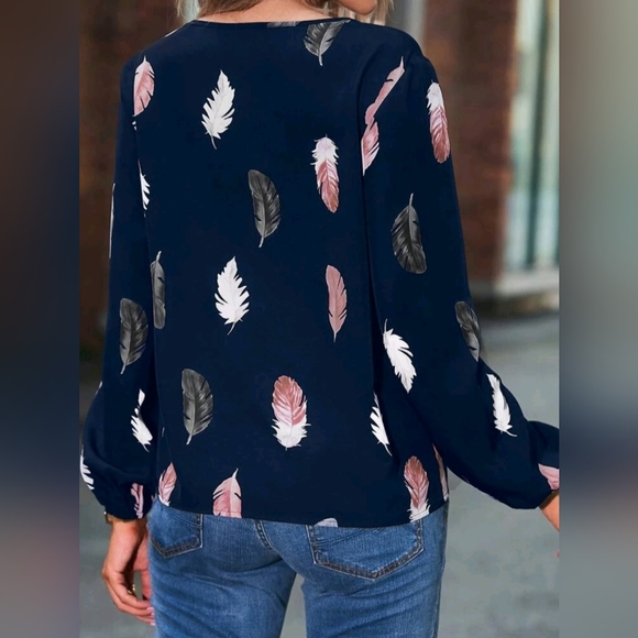 Feather print, long sleeve blouse - Picture 3 of 4
